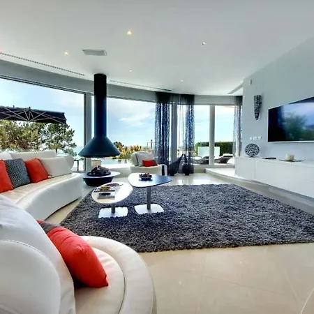 Vale Do Garrao Sleeps 10 Pool Air Con Wifi Villa