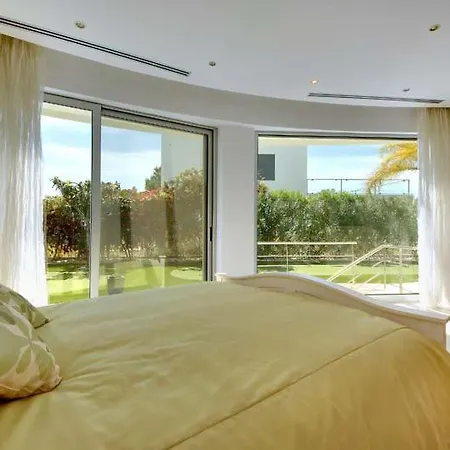 Villa Vale Do Garrao Sleeps 10 Pool Air Con Wifi *